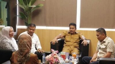 Bidan Viral Menyeberangi Sungai Diterima Wagub dan DPRD Sumbar, Jembatan Segera Dibangun