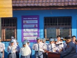 Pimpin Upacara Bendera di SMK Yeperbel, Kapolres Belitung Ajak Siswa Jauhi Geng Motor dan Narkoba