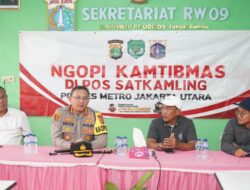 Ngopi Kamtibmas, Kapolres Metro Jakarta Utara Tinjau Posko Satkamling di Tanjung Priok