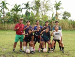 PT Timah Tbk Dukung Pembinaan Atlet Muda di Babel, Salur Bantuan ke SSB Tunas Mandiri