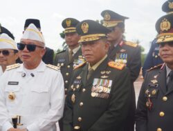 Pangdam XXII Tambun Bungai Mayjen TNI Zainul Arifin Pimpin Langsung Ziarah Hari Pahlawan Ke-80 di Banjarbaru.