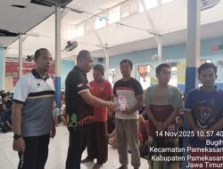 Bagikan Perlengkapan Mandi, Kalapas Pamekasan Ingatkan WBP