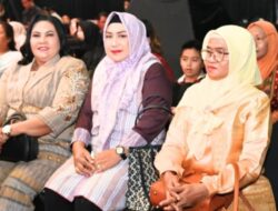 Hadiri Sumut Fashion and Beauty 2025, Ketua Dekranasda Tapteng Dorong Wastra Ulos Tembus Tren Global