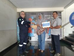 Refinery PT TIMAH Bantu Seorang Lansia, Warga Dusun IV Ranggam Belo Laut Mentok 