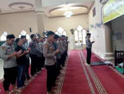 Polres Tanjab Barat Gelar Sholat Gaib untuk Korban Bencana Sumatera