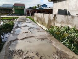 Jalan Jerambah Beton di Tungkal Ilir Hancur, Warga Tuding Kadis Perkim Abaikan Laporan