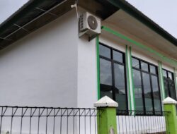 Proyek Gedung Balai Nikah dan Manasik Haji KUA Simpangteritip Babar Dikerjakan Asal-Asalan?