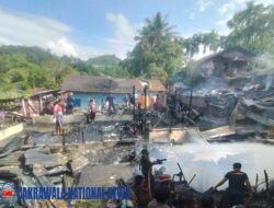 Empat Rumah Warga Hangus Dilalap Sijago Merah di Ketapang, Polres Sibolga Turun Langsung Bantu Evakuasi