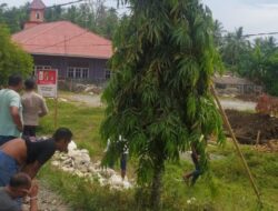 Polsek Balantak Amankan Aksi Unjuk Rasa Pembangunan Koperasi Merah Putih di Lapangan Sepak Bola