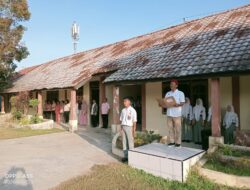 Jadi Pembina Upacara YPTM Karya Serdang, Junaidi Malik Tekankan Pentingnya Karakter dan Kemandirian