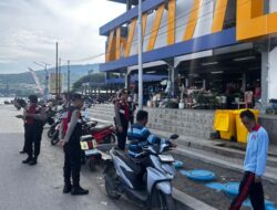 Pastikan Keamanan pengunjung Pasar Simpong di Bulan Ramadhan, Sat Samapta  Polres Banggai Patroli di Pasar Simpong Luwuk