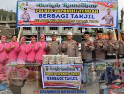 Polres Tapanuli Tengah Polda Sumut Gelar Aksi Ramadan, 300 Paket Takjil Dibagikan kepada Pengendara di Pandan