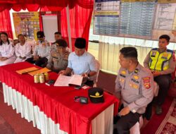 Hari Kedua Lebaran, Wakapolres Tanjab Barat Cek Kesiapan Personel di Posyan Pelabuhan LLASDP dan Pos Terpadu Roro