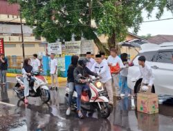 DPC Partai Gerindra Basel Bagikan Ratusan Paket Takjil, Kembali Hadir Di Tengah Masyarakat Di Bulan Ramadan