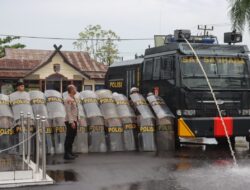 Latih Peningkatan Kemampuan Dalmas, Polres Tanjab Barat Siap Siaga Dalam Menghadapi Segala Bentuk Ancaman