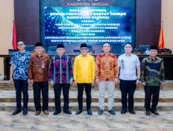 Wakil Bupati Banggai Rapat Paripurna, Tanggapi Laporan Pansus DPRD Banggai atas LKPD Bupati