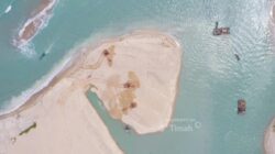 Bersama Mitra Usaha, PT TIMAH  Keruk Muara Air Kantung Permudah Akses Nelayan