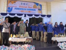 Ketua DPRD Bangkep Arkam Supu Hadiri Peringatan Hardiknas di Salakan