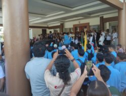 Ratusan Mahasiswa UBB Geruduk DPRD Babel, Tuntut Kesejahteraan Buruh-Guru hingga Hapus Program MBG