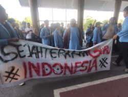 Ratusan Mahasiswa UBB Gelar Aksi di DPRD Babel, Soroti Program MBG hingga Tuntutan Kesejahteraan Rakyat