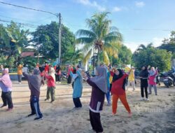Tetap Bugar di Usia Senja, Lansia di Mentok Antusias Ikuti Senam Sehat Bersama PT TIMAH