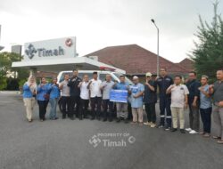 Perkuat Akses Pelayanan Kesehatan, PT TIMAH Serahkan Ambulans ke Warga Temberan