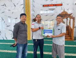 PT TIMAH Salurkan Bantuan 3 Unit AC untuk Masjid Baiturrahman di Babar