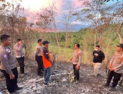 Kapolresta Banggai Pimpin Langsung Pemadaman Karhutla di Pegunungan Batu Hitam
