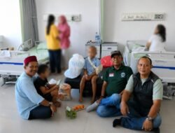 Wakili Ketum Komnas PA, LPA Deli Serdang Jenguk Anak Korban Kekerasan di RS Haji Medan