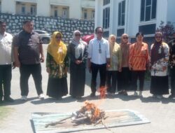 Komitmen Tekakan Kawasan Tanpa Rokok, RSUD Luwuk Musnahkan 66 Bungkus Rokok Hasil Temuan Security