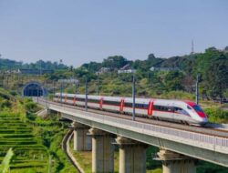 Pemerintah Ambil Alih Utang Whoosh Rp118 Triliun Lewat SMF, Klaim Tak Bebani APBN