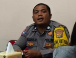 Oknum Bhabinkamtibmas di Bangka Diduga Halangi Wartawan Meliput Rapat Warga