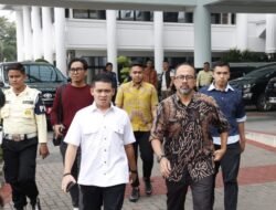 Buruh Gelar Aksi Damai di DPRD Sumbar, Soroti Potongan Aplikasi dan Ancaman PHK Sepihak
