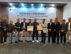 PLN Apresiasi PT Mitra Stania Prima, Komitmen Beli 41.170 REC Energi Hijau Sejak 2023