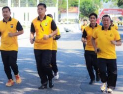 Jaga Kebugaran dan Kekompakan, Kapolresta Banggai Pimpin Olahraga Bersama Personel