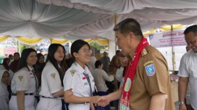Janji Pemerataan Pendidikan di Babel: Gubernur Sambangi SMA Swasta Tertua di Sungailiat