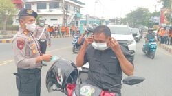 Polresta Banggai dan BPBD Bagikan 5 Ribu Masker untuk Lindungi Warga dari Kabut Asap